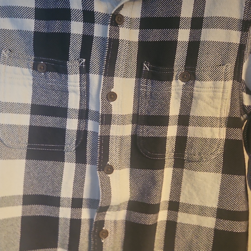 Men's Black and White Plaid Flannel Size Small - Picture 3 of 3
